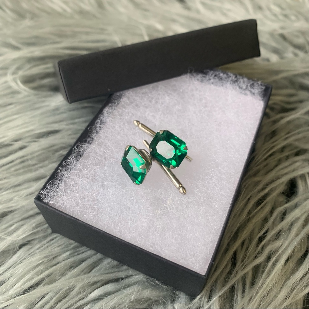 Vintage Emerald Green Faceted Crystal Cuff links- Women Jewelry